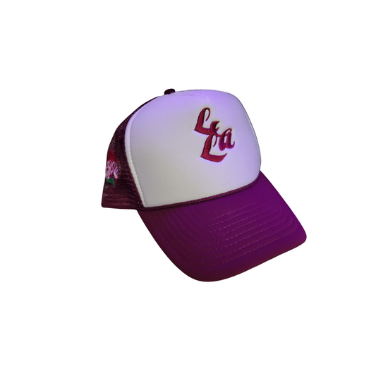 Signature Logo V2 Trucker Hat in Brg/Wht