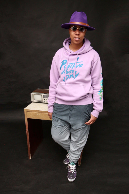 Postive Vibes Hoodie In Lilac