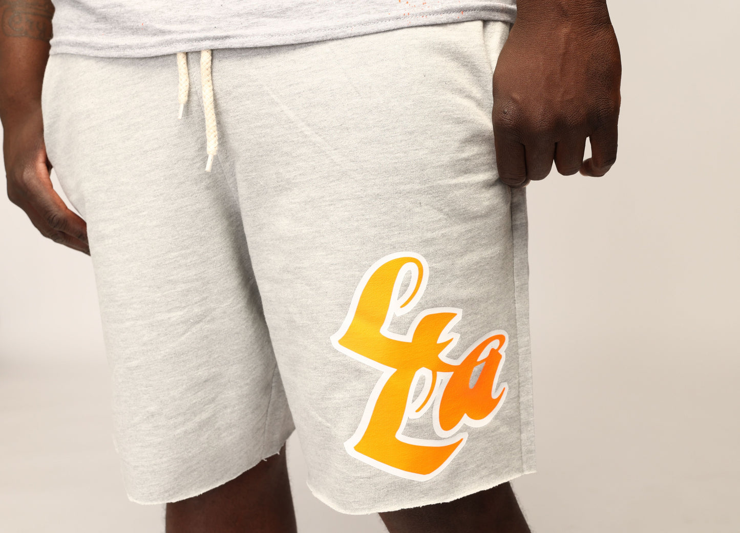 Signature Logo V2 Sweat Shorts in Gray